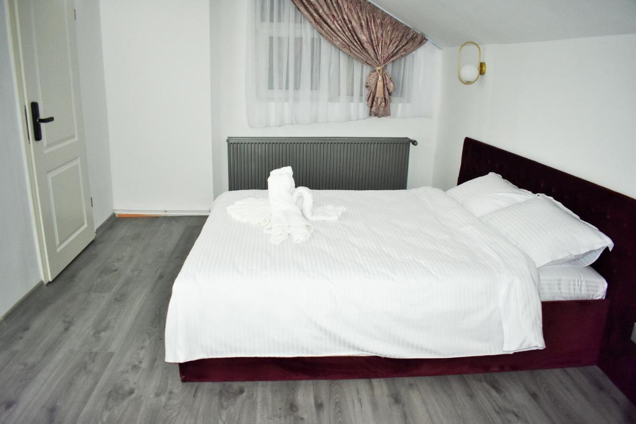 Pensiunea Casa Ober Brasov Luaran gambar